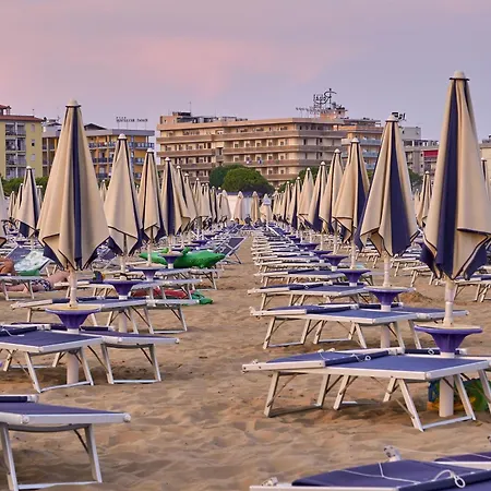 Adorable Flat For 6 Guests Next To Pineda Bibione