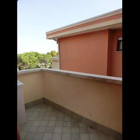 Adorable Flat For 6 Guests Next To Pineda *