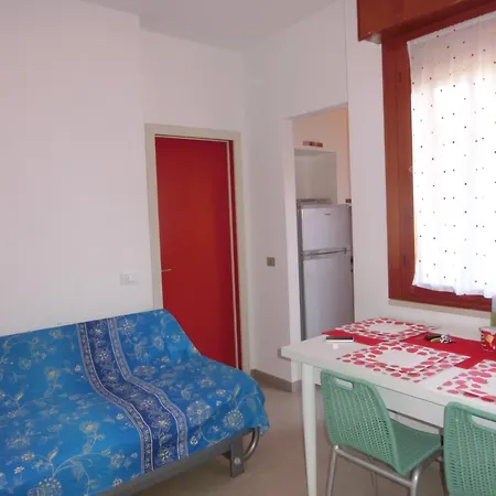 Apartamento Adorable Flat For 6 Guests Next To Pineda *